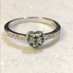 925 Sterling silver green heart ring size 6